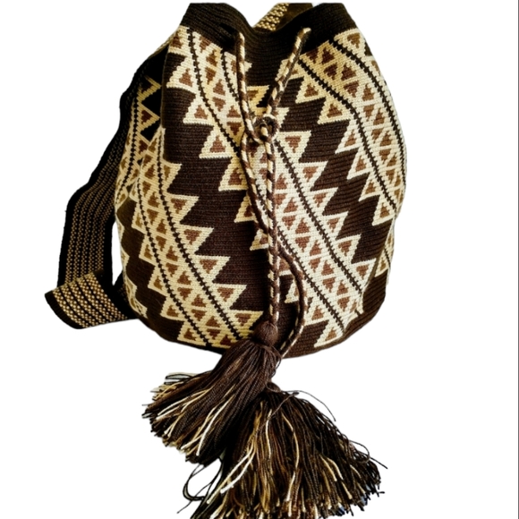 CHILA Large Crossbody Bag - Picture 7 of 12